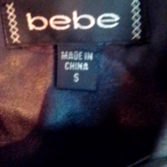 Bebe small black 100% polyester jacket, light weight.New item - Picture 3 of 8